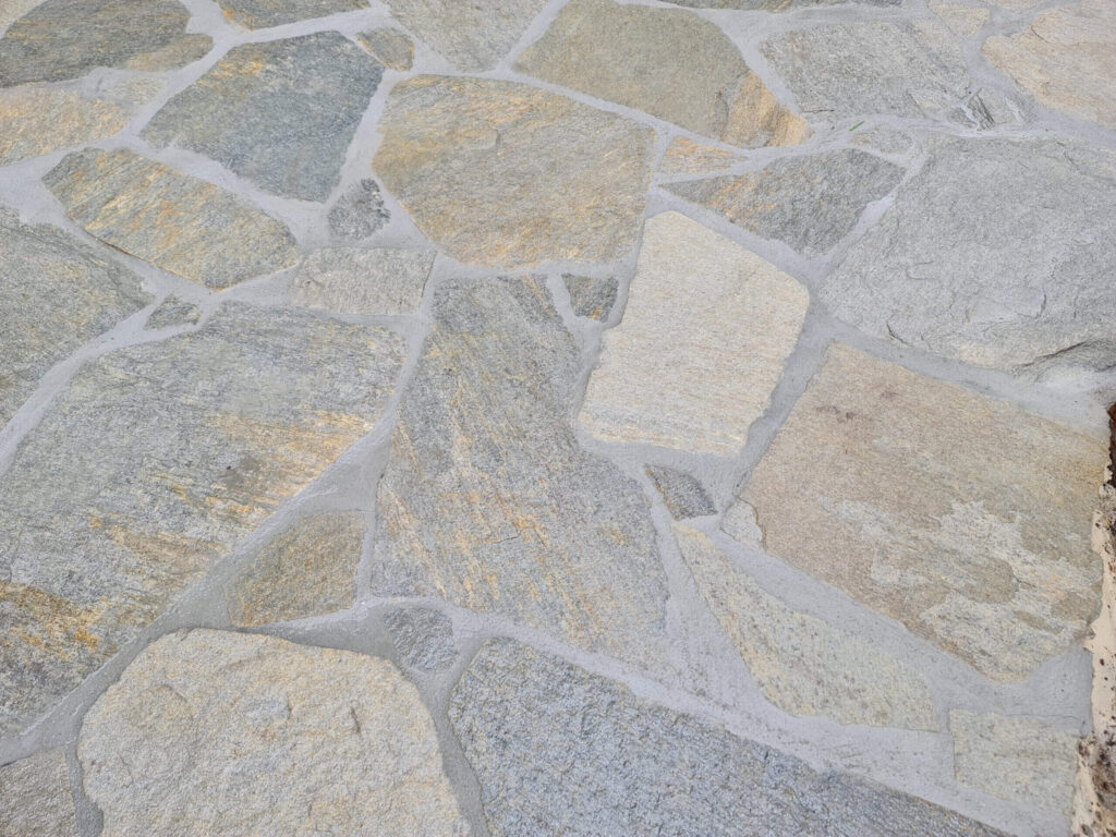 sandstone paving